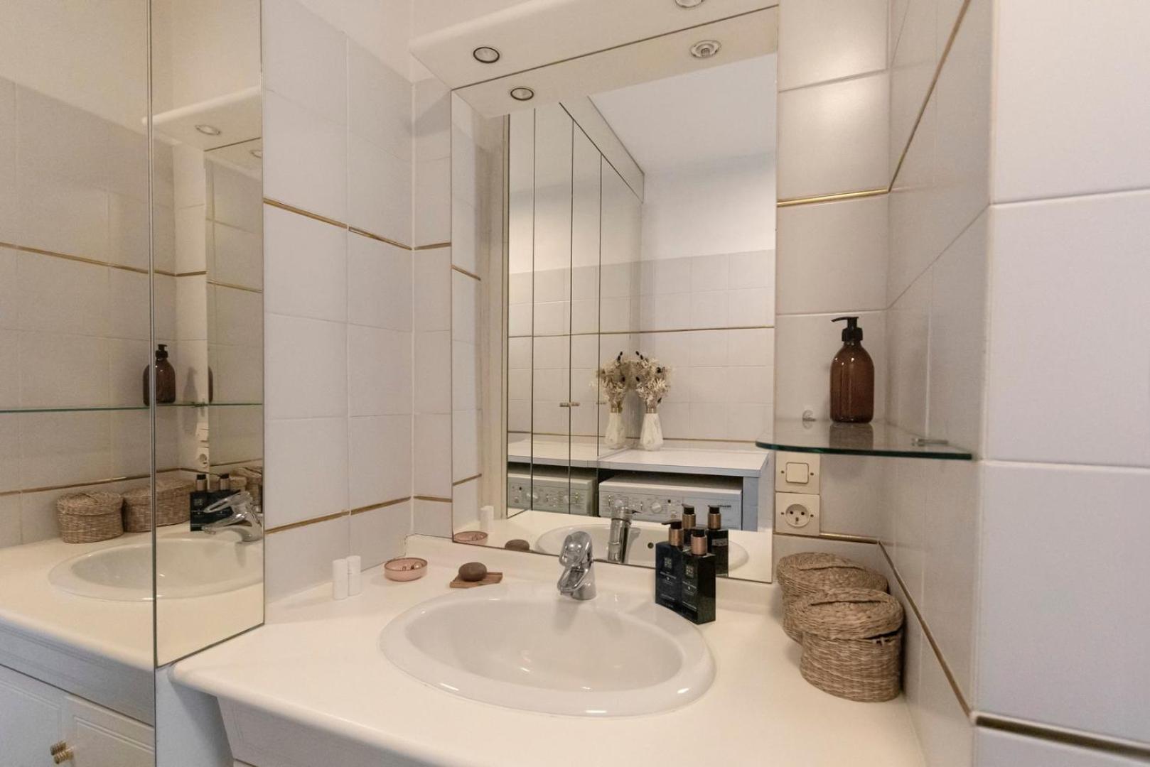 Appartement Elegant A Montmartre Parijs